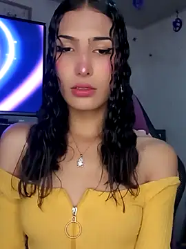 Snapshot of Lanna_hott_ chatting on 10.29.25 Lanna hott online show from 10.29.25