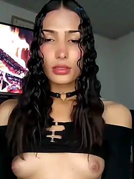 Snapshot of Lanna_hott_ chatting on 11.21.25 Lanna hott online show from 11.21.25