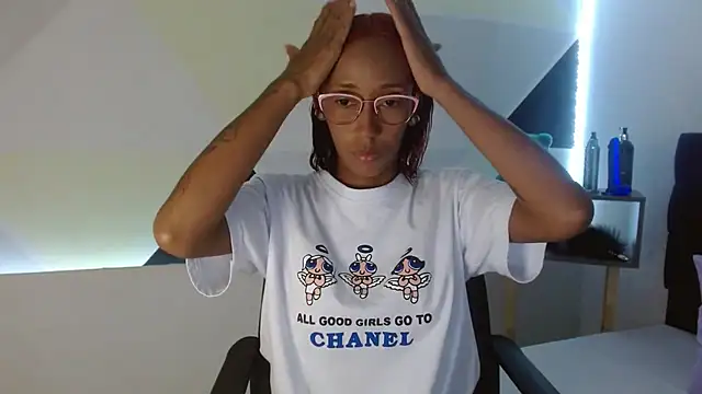 ZashaRomero online show from 02.15.25