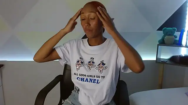 ZashaRomero online show from 02.15.25