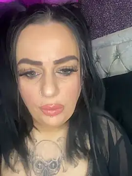 MissEssex online show from 01.30.25
