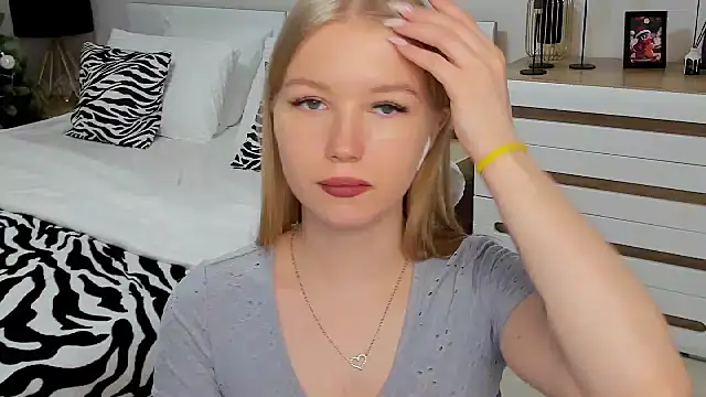 shy  lady online show from 12.16.24