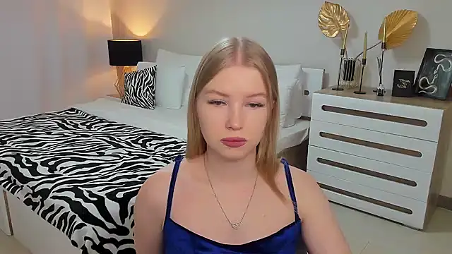 shy  lady online show from 02.22.25