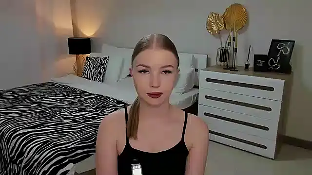 shy  lady online show from 03.15.25