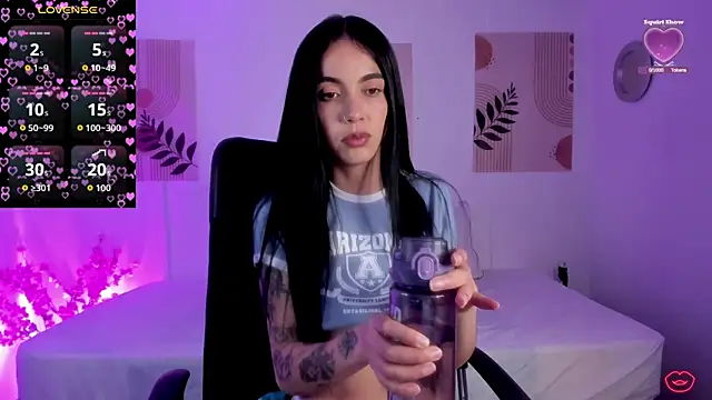 Snapshot of samy_lewis chatting on 09.21.25 samy lewis online show from 09.21.25