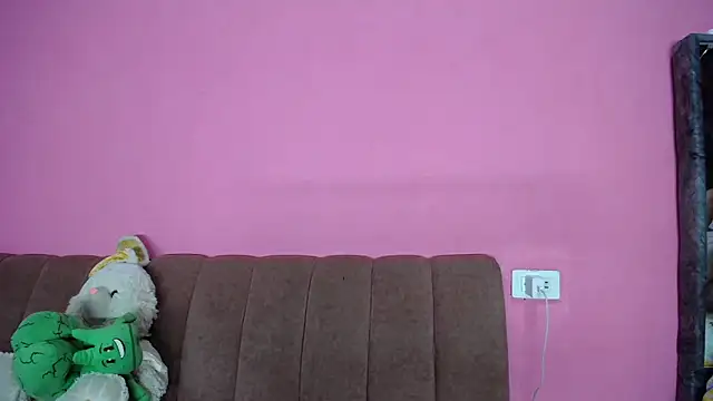 Snapshot of FerneyManti chatting on 09.23.25 FerneyManti online show from 09.23.25