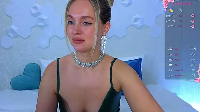 Lynna Sparks online show from 10.06.25