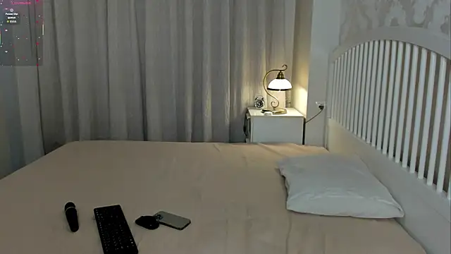 Eva  Lewis online show from 03.08.26