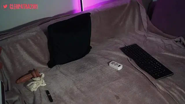 Cleopatra3101 online show from 02.26.25