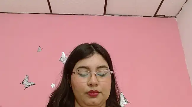 Snapshot of LaylaHolmes chatting on 12.13.24 LaylaHolmes online show from 12.13.24