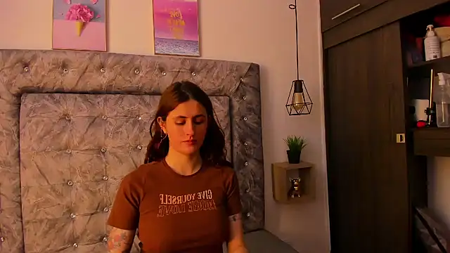 Snapshot of sweet_abby1 chatting on 02.21.25 sweet abby1 online show from 02.21.25