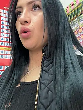 Snapshot of Sara_luna_ chatting on 03.14.25 Sara luna online show from 03.14.25