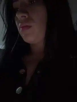 Snapshot of Sara_luna_ chatting on 03.19.25 Sara luna online show from 03.19.25