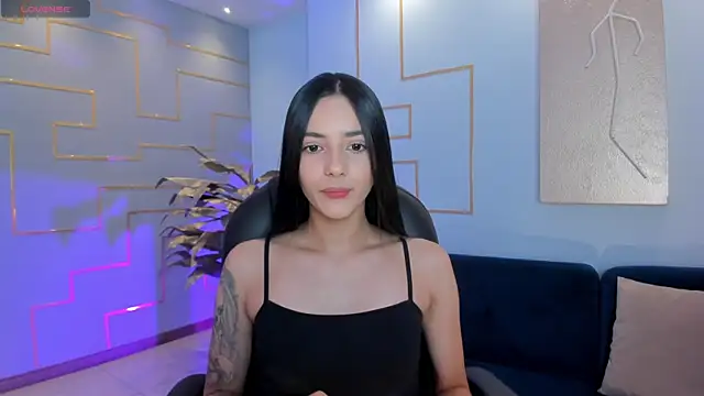 HannahJamesX online show from 02.07.25