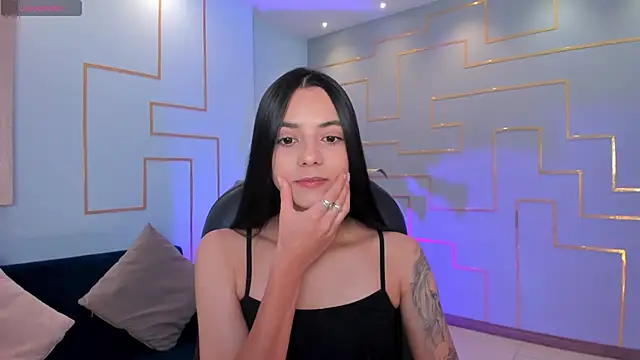 HannahJamesX online show from 02.08.25