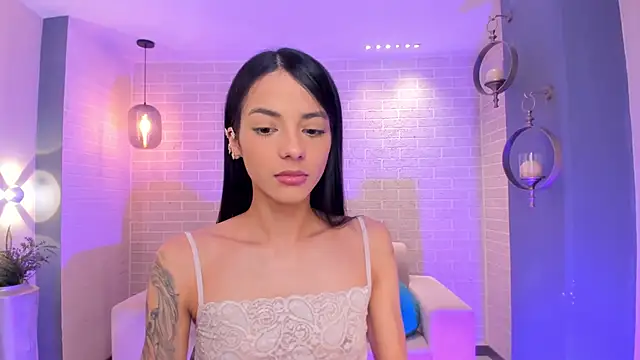 HannahJamesX online show from 02.20.26