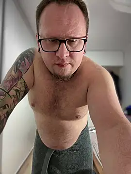 PierreNaked89 online show from 02.22.25