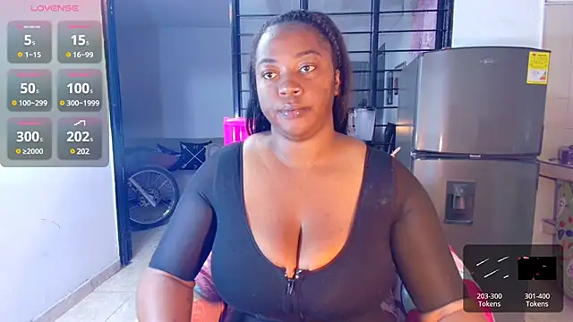 CiaraEbony online show from 02.28.25