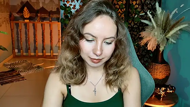 Snapshot of JasmineMilko chatting on 06.29.26 JasmineMilko online show from 06.29.26