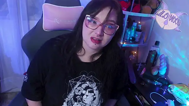 LiloMoon69 online show from 03.18.25