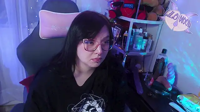 LiloMoon69 online show from 03.18.25