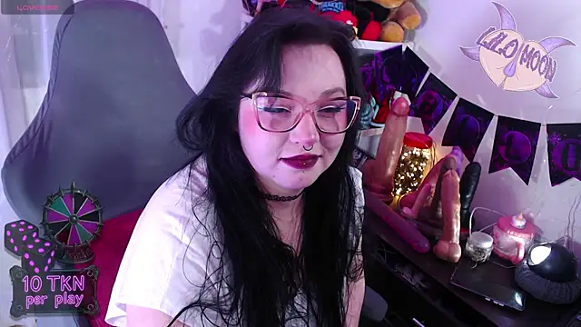 LiloMoon69 online show from 11.05.25