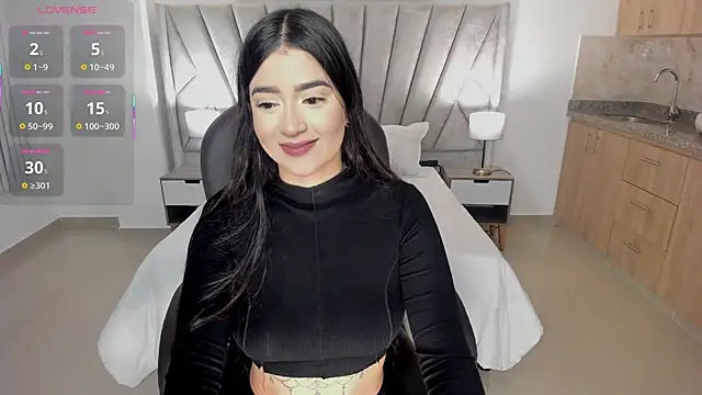 Snapshot of amelie_jhons chatting on 03.25.26 amelie jhons online show from 03.25.26