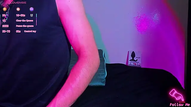 Piggy Eddy online show from 04.14.26