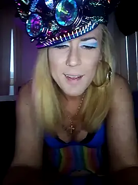 Connie Pepper online show from 01.01.25