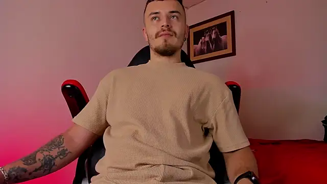 Snapshot of james_connor2 chatting on 01.30.25 james connor2 online show from 01.30.25