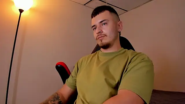 Snapshot of james_connor2 chatting on 03.12.25 james connor2 online show from 03.12.25