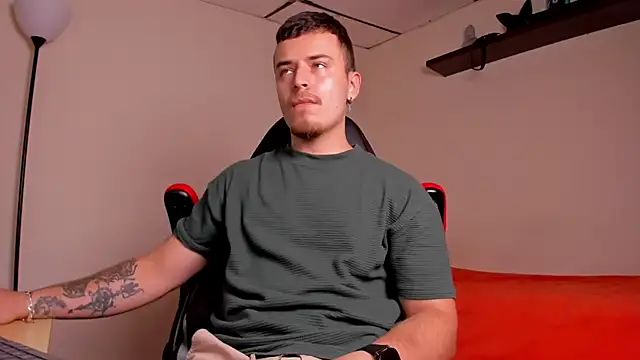 Snapshot of james_connor2 chatting on 10.09.25 james connor2 online show from 10.09.25