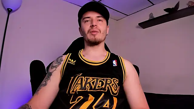 Snapshot of james_connor2 chatting on 12.14.25 james connor2 online show from 12.14.25