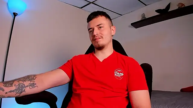 Snapshot of james_connor2 chatting on 01.10.26 james connor2 online show from 01.10.26