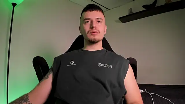 Snapshot of james_connor2 chatting on 02.05.26 james connor2 online show from 02.05.26