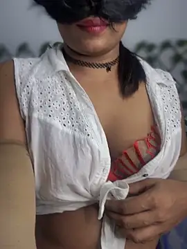 Snapshot of NethuQueen chatting on 06.17.26 NethuQueen online show from 06.17.26
