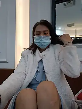 Snapshot of Hera_hera chatting on 12.28.24 Hera hera online show from 12.28.24