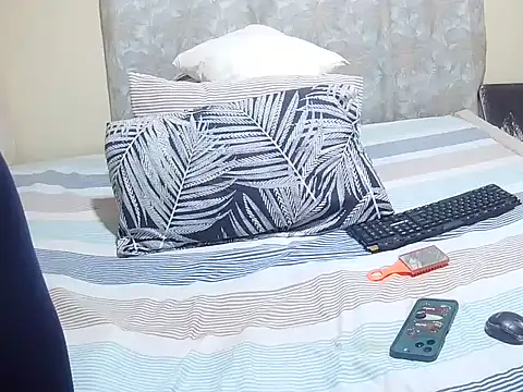 slender sweet online show from 04.16.26