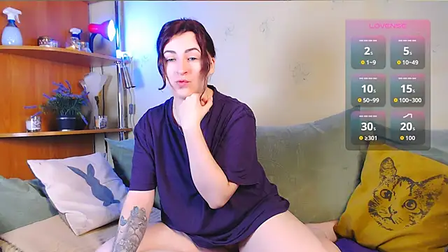 Caroline1995 online show from 11.18.25