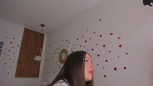 Snapshot of TiffanyWright chatting on 03.20.26 TiffanyWright online show from 03.20.26