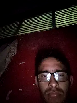 Snapshot of VL25DN26 chatting on 09.19.25 VL25DN26 online show from 09.19.25