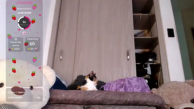 Snapshot of Alicedangerrr chatting on 03.04.25 Alicedangerrr online show from 03.04.25