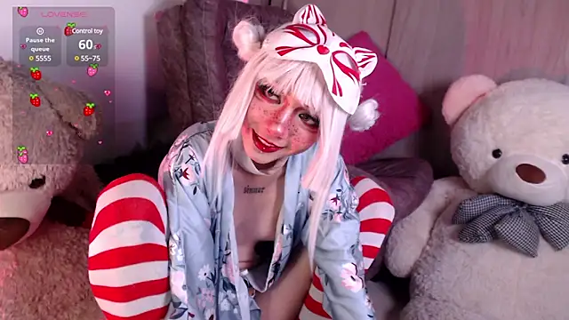 Snapshot of Alicedangerrr chatting on 03.11.25 Alicedangerrr online show from 03.11.25