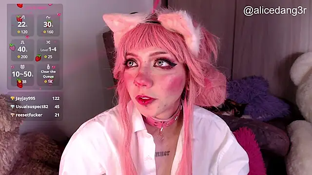 Snapshot of Alicedangerrr chatting on 03.14.25 Alicedangerrr online show from 03.14.25