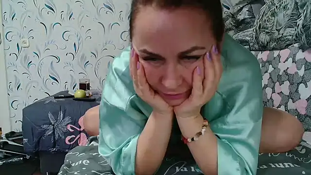 Vika  online show from 02.15.25