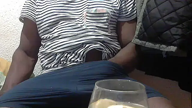Snapshot of mmoiblack chatting on 04.13.26 mmoiblack online show from 04.13.26