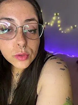 Mizztikaa online show from 04.15.26