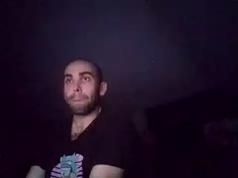 Snapshot of DrbigdickUK chatting on 12.20.24 DrbigdickUK online show from 12.20.24