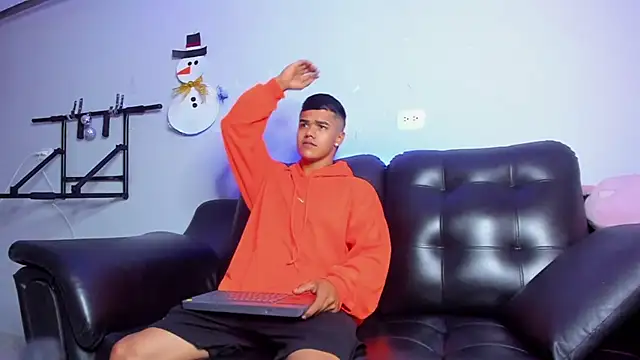 Rob saenz  online show from 01.08.25