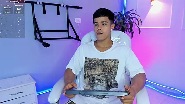 Rob saenz  online show from 11.18.25